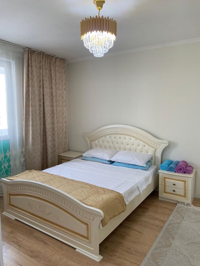 Apartment In Алмати Екстер'єр фото